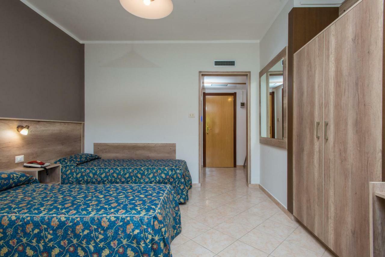 Hotel Tasso Camigliatello Silano Buitenkant foto